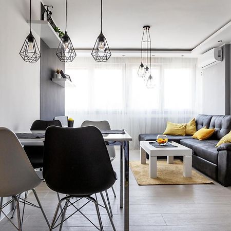 Park Apartment Novi Sad Exteriör bild